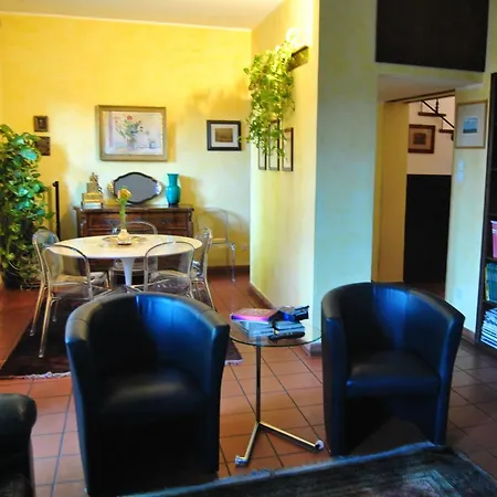La Casa Di Marina בית הארחה פררה